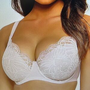 Felina woman lace bra size38 c nwot